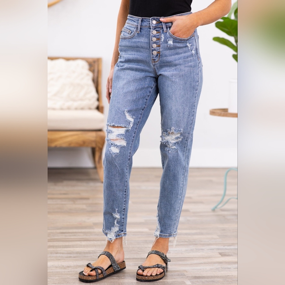 JUDY BLUE Button Fly Boyfriend Fit Jeans